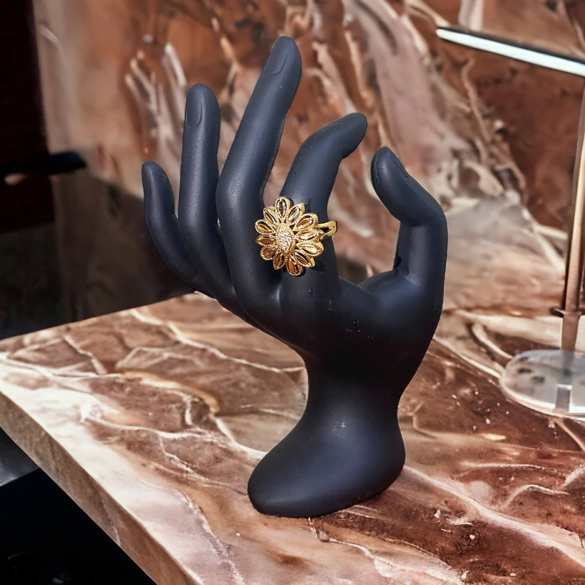 Enchanting Petals: Exquisite Flower Design Ring, Crafted with Delicate Detailing and Radiant Elegance